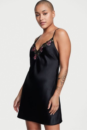 Victoria's Secret Satin Embroidered Slip Jurken Zwart | 98157-MOPR